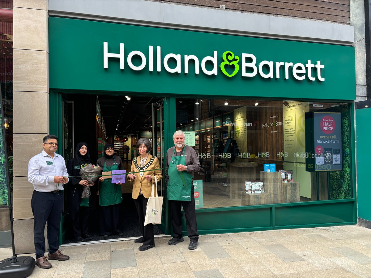 Bracknell Town Mayor tweet media