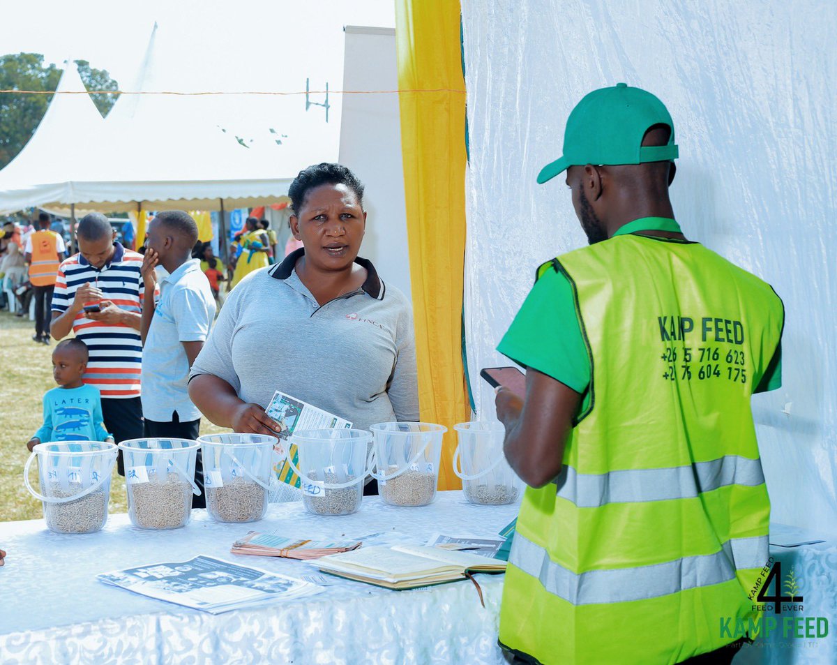 Kampfeed's tweet photo. Pictorial moments from the EAGC Agribusiness Expo held on 28th June 2024 in Masindi . Kamp Feed is committed to providing quality pelleted animal feed as well as equipping farmers with the best farming practices.
#kampfeed
#EAGC https://t.co/9vevMrD73X
