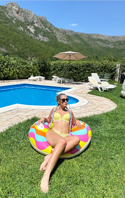 Sutra SOLO LIVE SHOW na mom sajtu😈  https://t.co/cabo5SHFWC https://t.co/vovJ6pyyTO<a href="/tag/rt"class="tags"><span>#rt</span></a><a href="/tag/of"class="tags"><span>#of</span></a><a href="/tag/onlyfans"class="tags"><span>#onlyfans</span></a>