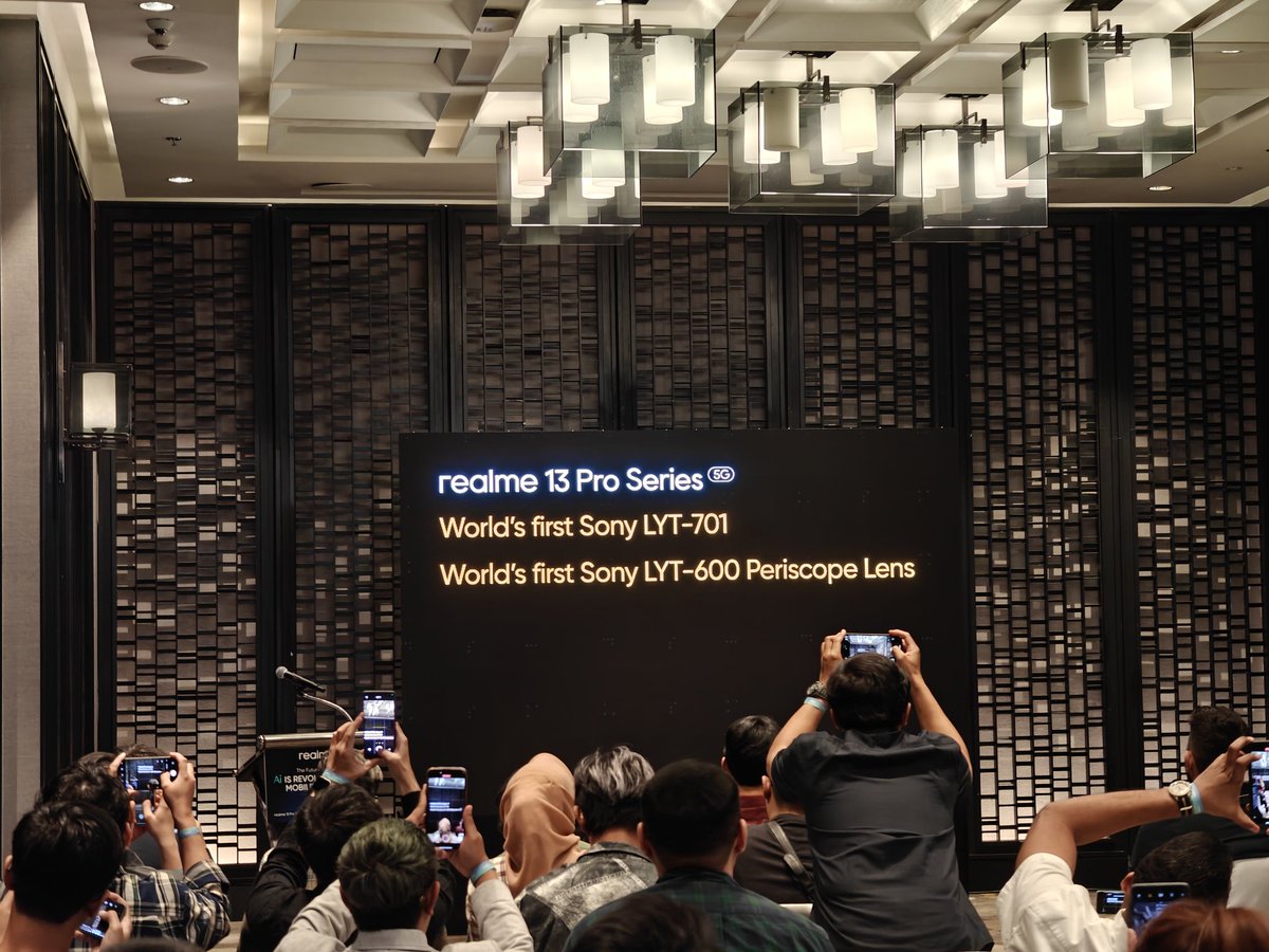 From now on, all Realme flagship phones will use Sony LYTIA sensors for their cameras. Additionally, the upcoming Realme 13 Pro series will be the first devices to feature the Sony LYT701 and Sony LYT600 periscope sensors. 
.
#realme13ProSeries5G #realme