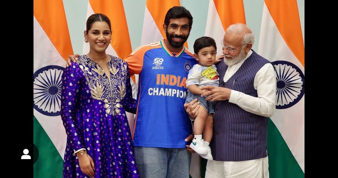 CricCrazyJohns's tweet photo. Jasprit Bumrah &amp; his family with PM Narendra Modi 👌 https://t.co/7H6UsR61vy