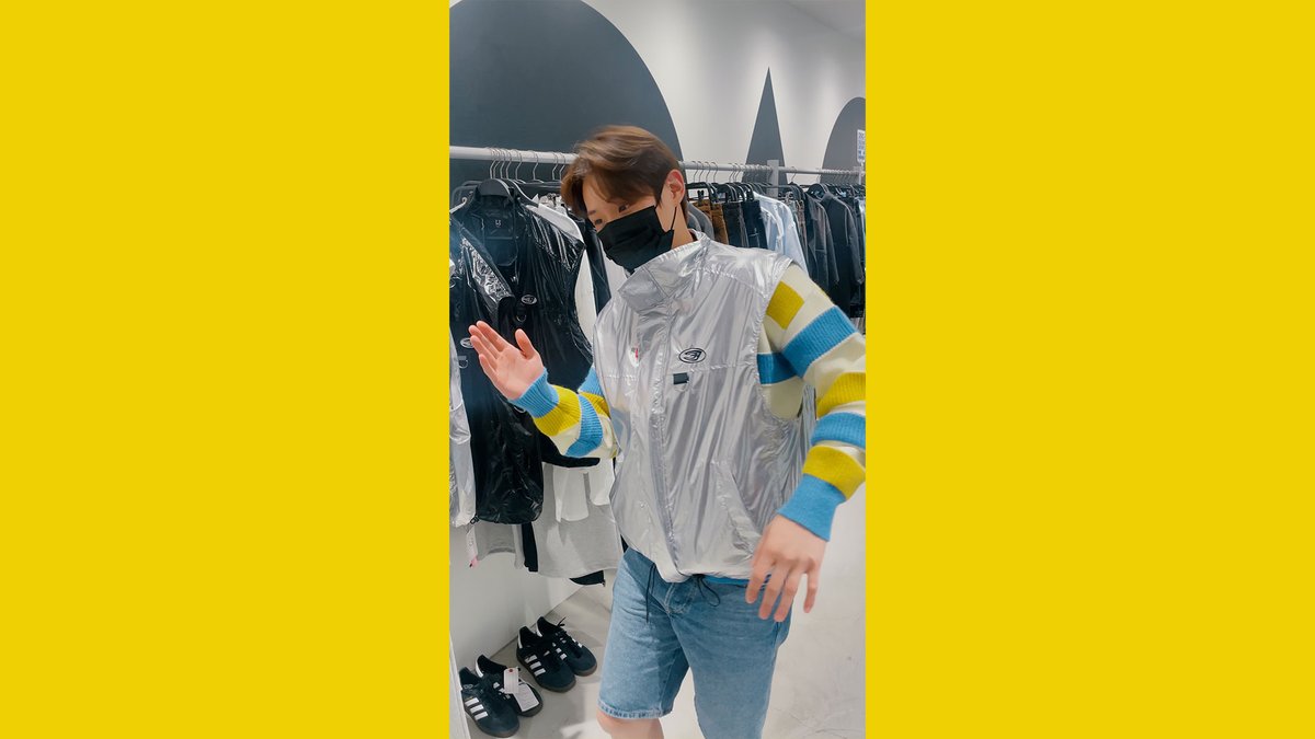 로봇햄찌 지나갑니다 🤖

👉 youtube.com/shorts/zpr6jBo…

#띵동 #DD
#DKZ #디케이지
#민규 #MINGYU