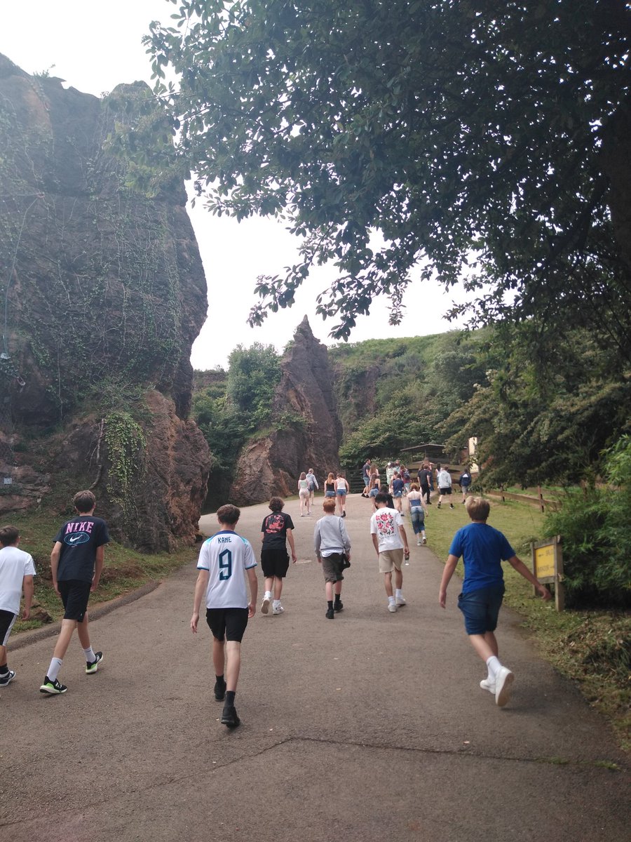 BMS_cantabria24's tweet photo. ¡Hola, buenos días! Day 3 and we've arrived at Cabárceno for our safari tour #Cantabria #EyesPeeled https://t.co/vU3c8RBada