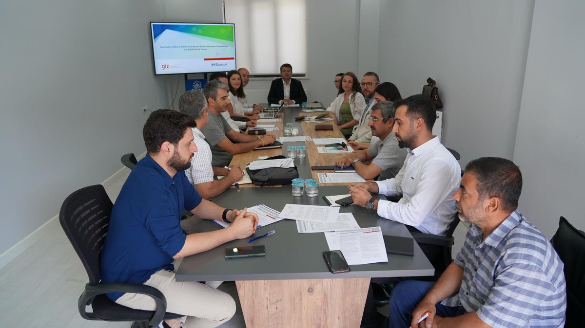 avtutdere's tweet photo. Alman Uluslararası İşbirliği Kurumu (GIZ) ve Belediyemiz arasında imzalanan hibe programı kapsamında, 'Depremden Etkilenen Belediyelerin Kentsel Hizmet Altyapısını Güçlendirmek için Teknik Destek Projesi' ilgili ajans , firma yetkilileri ve ilgili birim müdürleri ile proje toplantısı gerçekleştirdik. 

6 Şubat depremlerinde büyük yıkıma uğrayan #Adıyaman'ımızda yaraları sarmak için var gücümüzle çalışmaya devam...