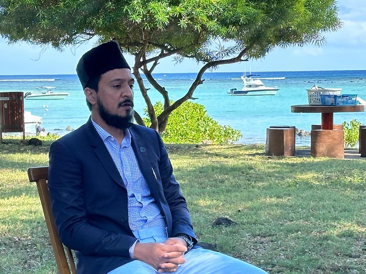 MtaMauritius's tweet photo. ‘Stories of Devotion’ (SOD) recording by MTA Mauritius Studios 🎬🎥
Stay tuned and catch all the episodes exclusively on MTA Africa! 📺✨
#mtamauritius #mtaafrica #staytuned #mauritius https://t.co/R8e8umO4P6