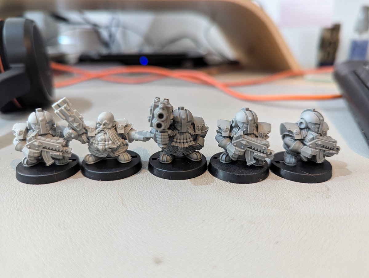 So how do I turn these guys into a #killteam? Are they an #astartes proxy? Do I need another 5 troopers from <a href="/Curis/">naipe naipe</a>? Have I been thinking about this too much? #squats
