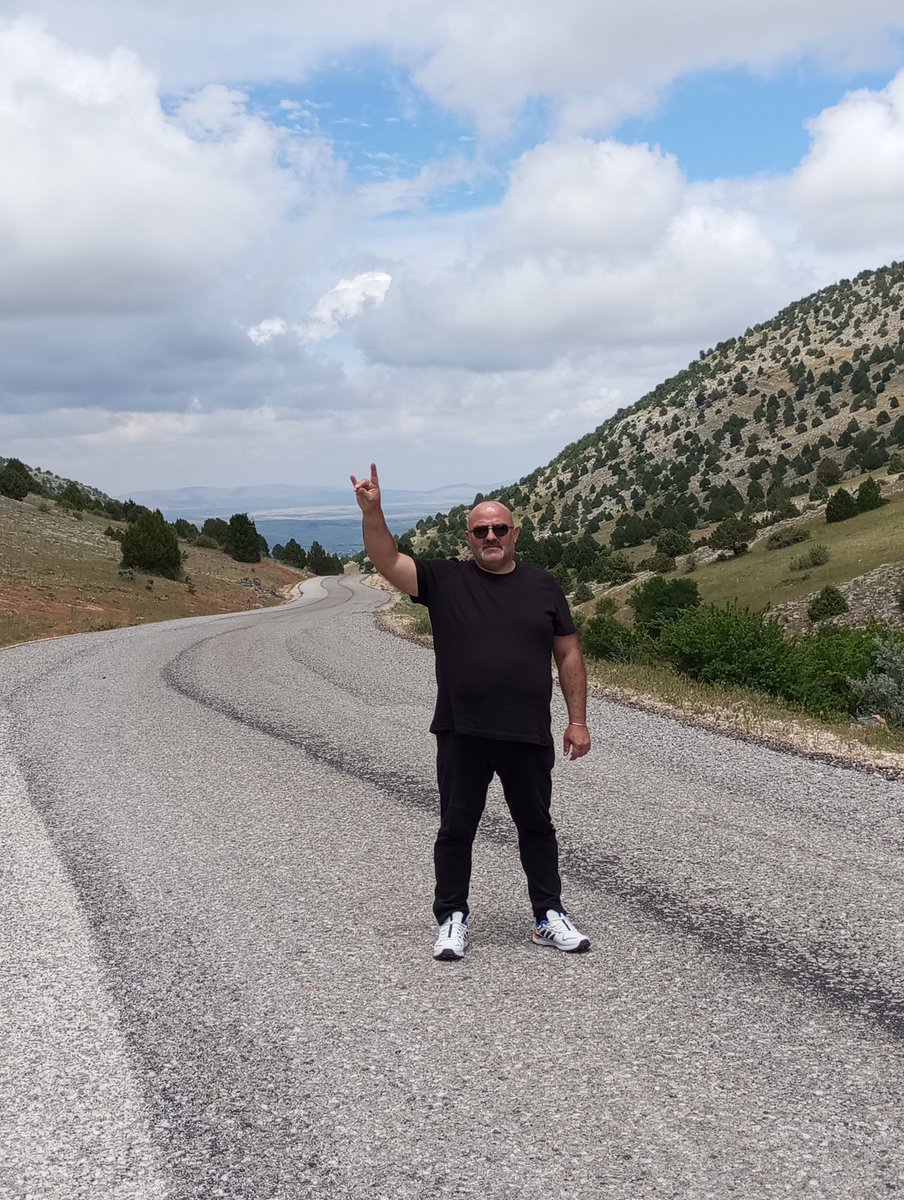BiyikliMujdat's tweet photo. Yap bir Bozkurt dünya görsün🤘 https://t.co/fjJk8Ju5h7