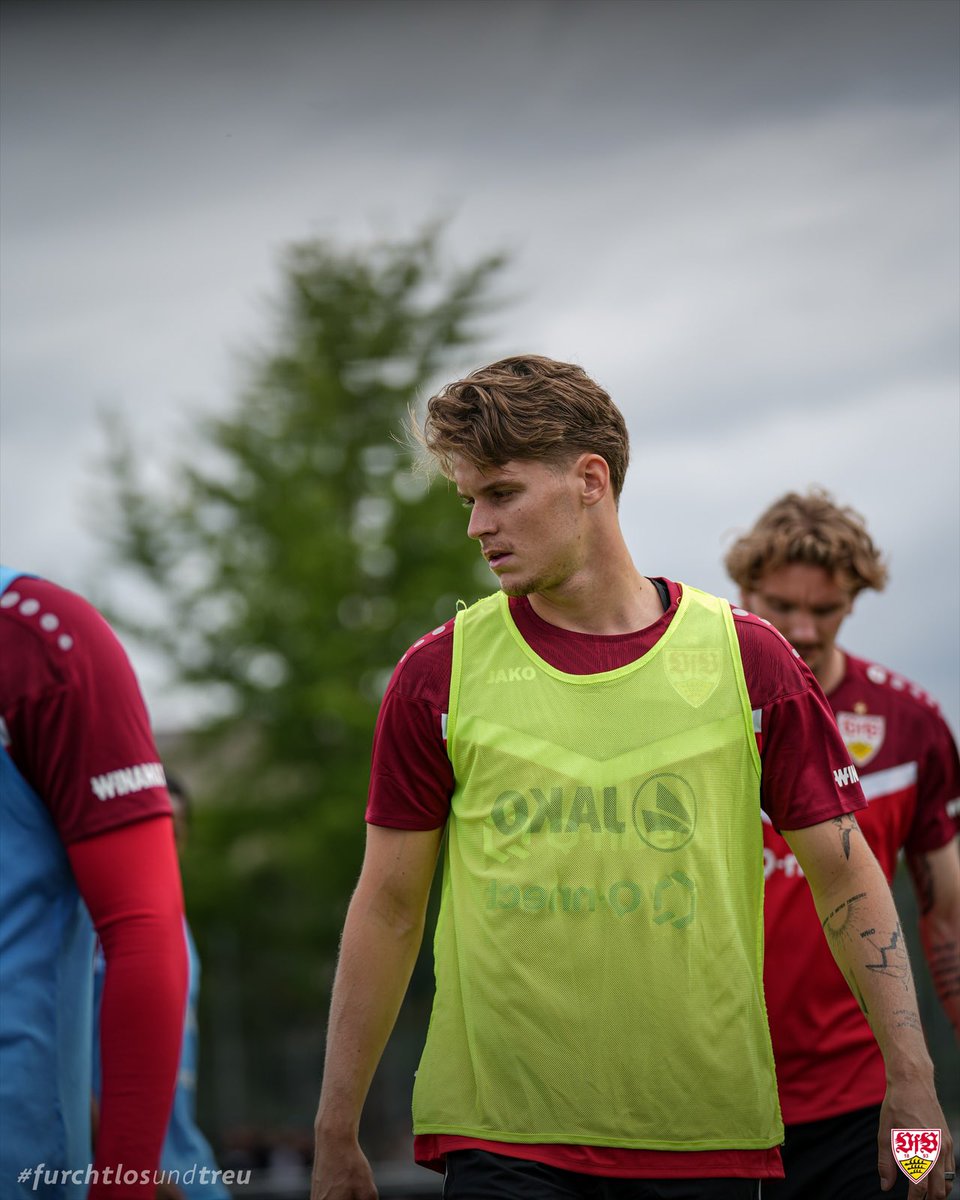 Steht euch! 🔥🔥🔥

#VfB | #Trainingsauftakt