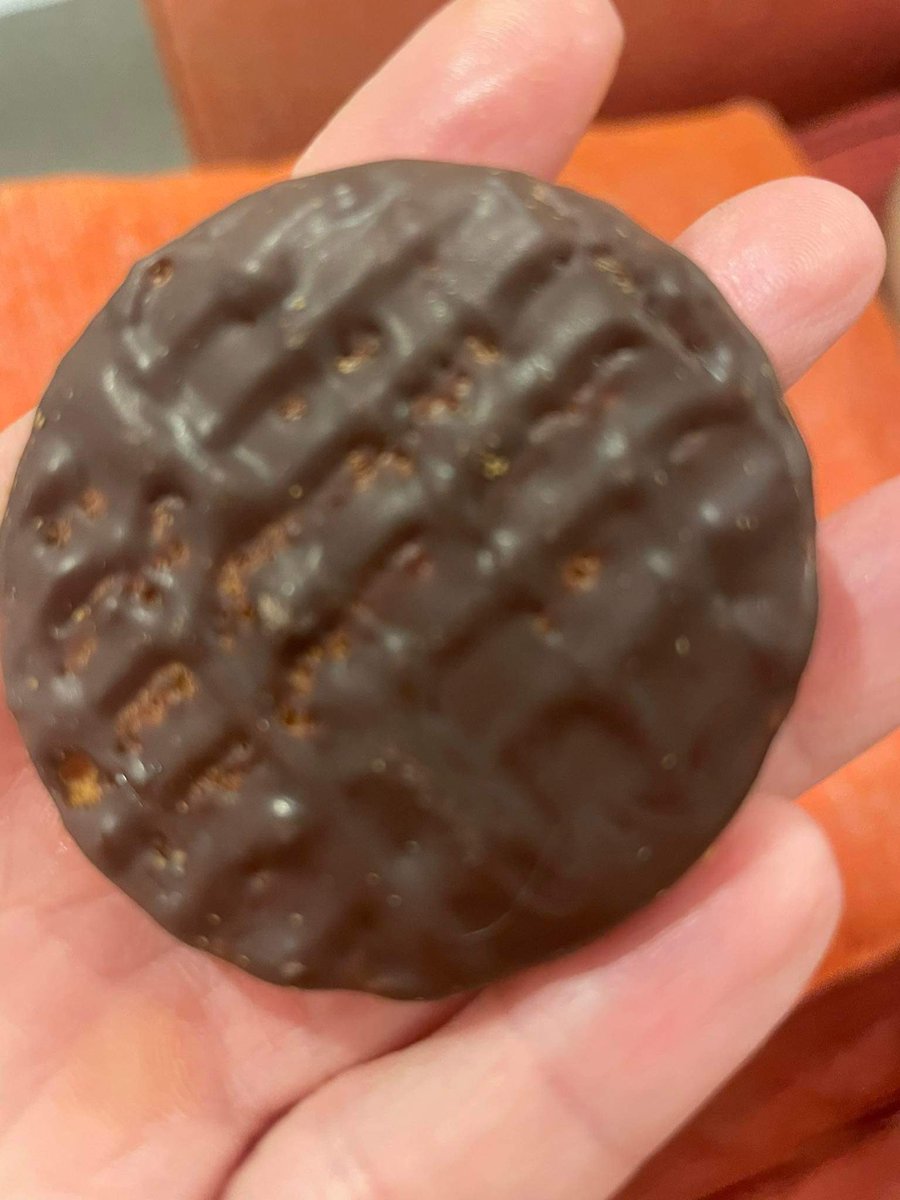 My sister, living in New Zealand, bought a pack of Jaffa Cakes for my 3 year old nephew.  Imagine his disappointment to find there was no orangey bit!!! <a href="/McVities/">McVitie's</a>, this is a TRAVESTY!!!! 😭🤣🙈