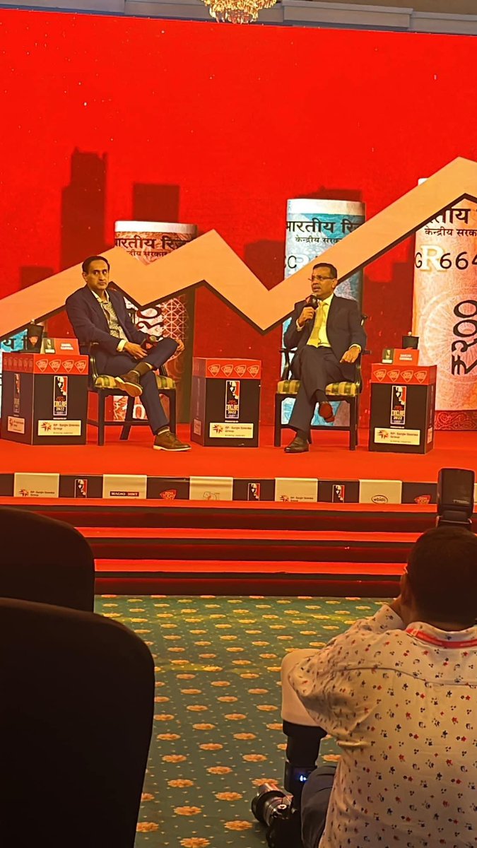 vivekgoyall_'s tweet image. @IndiaToday @IndiaTodayFLASH @madhutrehan @sardesairajdeep @devduttmyth @sanjivgoenka @Nigel__DSouza @SumitResearch @Sharad9Dubey @rahulkanwal @rahul2506 @rajeshpalviya 
#throwback #businessviews #politicaldiscussions #mythology #2022