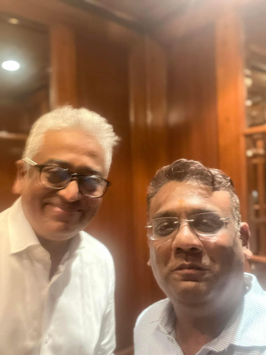 vivekgoyall_'s tweet image. @IndiaToday @IndiaTodayFLASH @madhutrehan @sardesairajdeep @devduttmyth @sanjivgoenka @Nigel__DSouza @SumitResearch @Sharad9Dubey @rahulkanwal @rahul2506 @rajeshpalviya 
#throwback #businessviews #politicaldiscussions #mythology #2022