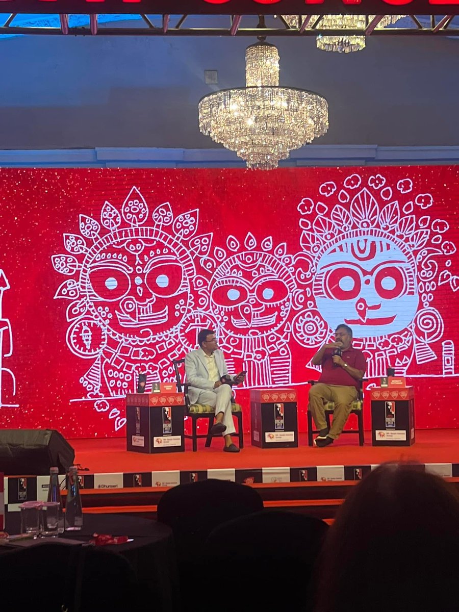 vivekgoyall_'s tweet image. @IndiaToday @IndiaTodayFLASH @madhutrehan @sardesairajdeep @devduttmyth @sanjivgoenka @Nigel__DSouza @SumitResearch @Sharad9Dubey @rahulkanwal @rahul2506 @rajeshpalviya 
#throwback #businessviews #politicaldiscussions #mythology #2022