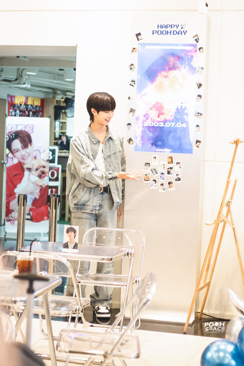 POOHSPACECAFE's tweet photo. 🐶🤲🏻✨

@ppoohkt #ppoohkt 
#HBD21YearsOfPOOH
#OurSpaceisPOOH https://t.co/IslLmZW7WO