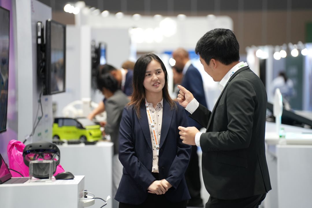 mobility_asia's tweet photo. Gathering policymakers, industry leaders, and technology innovators from around the globe, Future Mobility Asia demonstrates the global commitment to forge a path towards an integrated and resilient clean mobility future. 

Book your stand today: https://t.co/MdAtPI3vrO https://t.co/QwnVY4dSjm