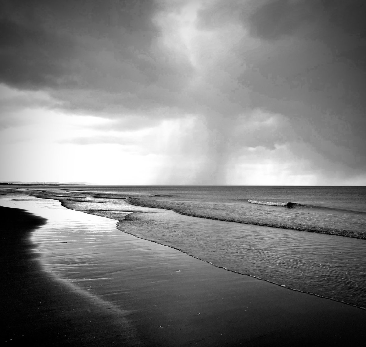 Phew ! I’m really digging the summer at the moment.
Out on the beach before work earlier this week ☹️