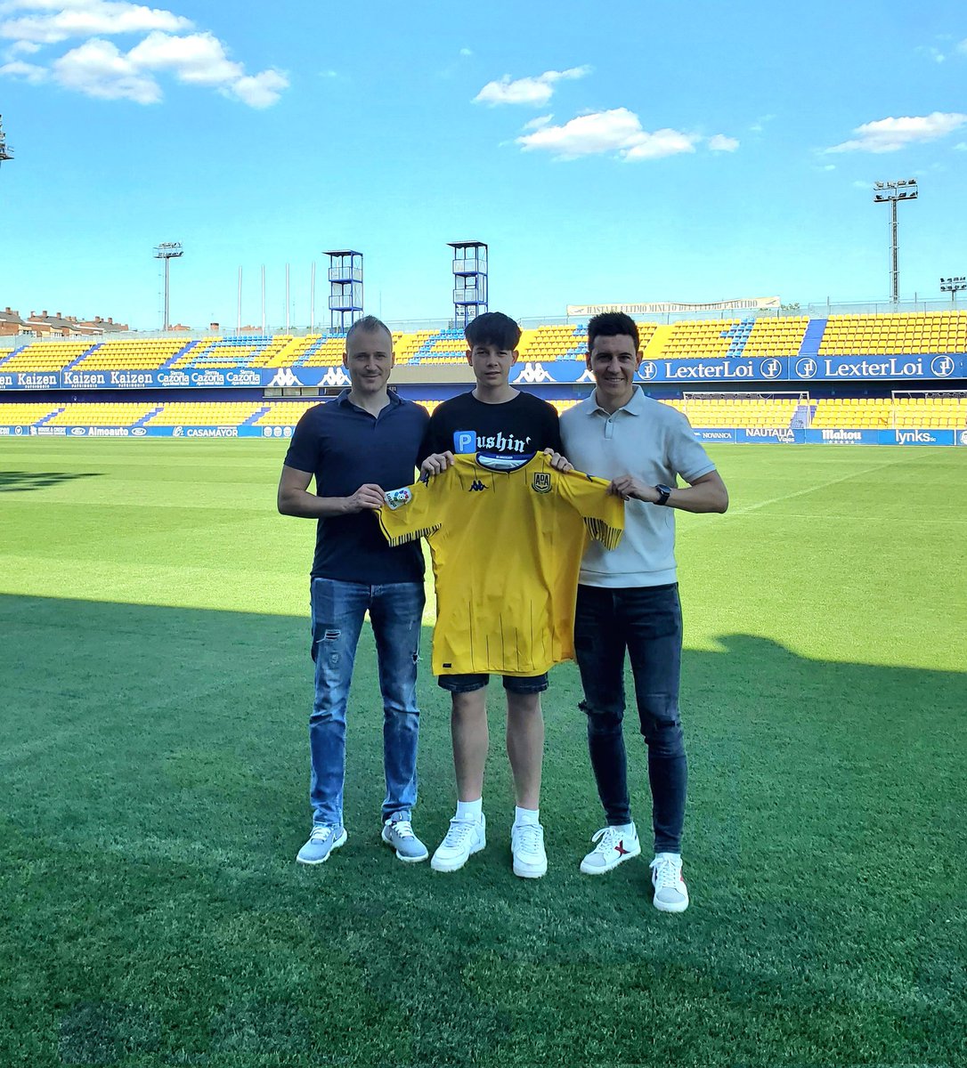 SportySpain's tweet photo. OFICIAL‼️
Nuestro delantero @_danimartinez_9 se convierte en nuevo jugador de la @AD_Alcorcon para la temporada 24/25 ⚽️🚀
#TeamSS #SportySpain #DaniMartinez #ADAlcorcon https://t.co/RCa2vZJion