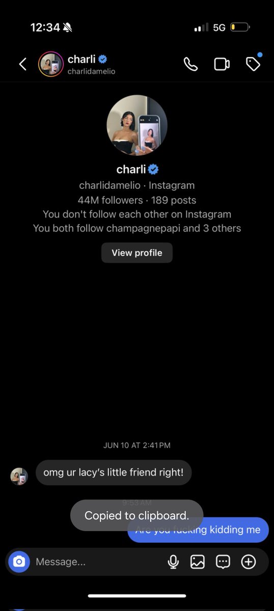StableRonaldoo's tweet photo. Are u fucking serious???? @charlidamelio https://t.co/3DYtTLtjYb
