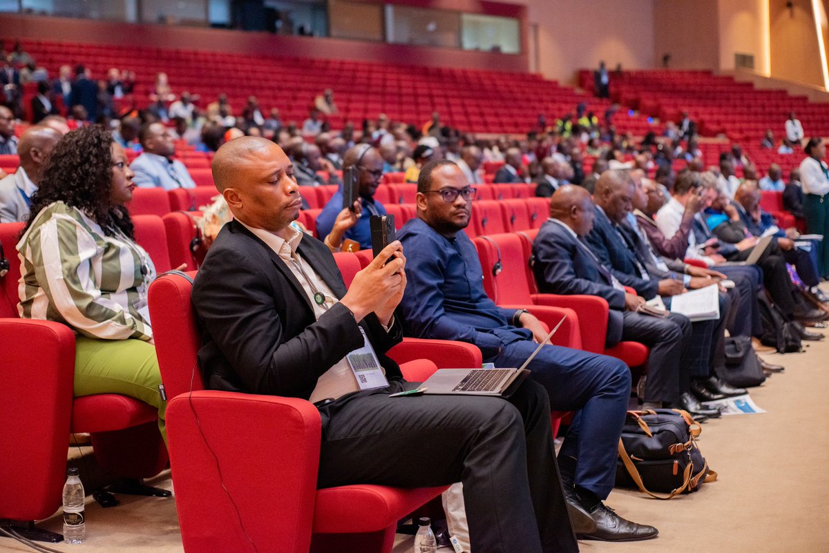 Ciar_Damar's tweet photo. Retour en images de la deuxième journée de la Conférence Internationale de l'Afforestation et du Reboisement (CIAR)- Première édition.
#CIAR2024 #Reboisement #Afforestation #Biodiversité #ChangementClimatique #cop27 #congobrazzaville242 https://t.co/1o5tY9RywN