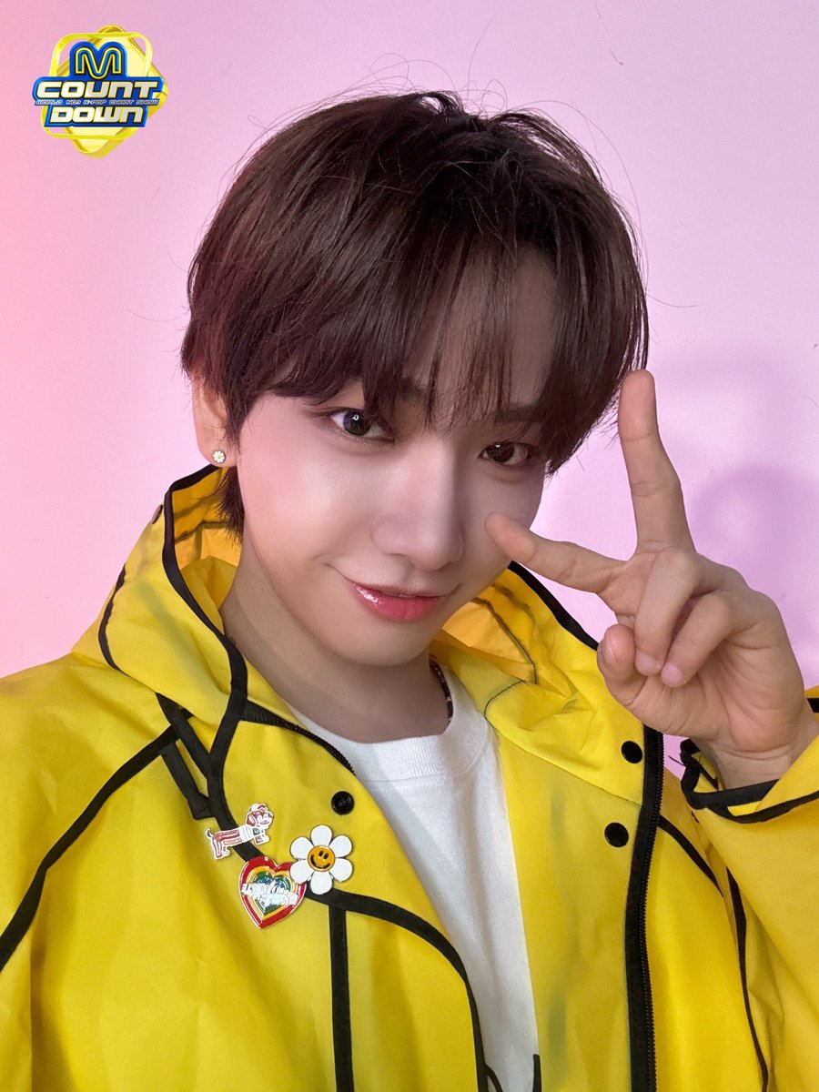 MnetMcountdown's tweet photo. ~비 오늘 날 하기 좋은 거~
1. 우산 들고 산책☔
2. 부침개 먹기🥢
3. 하루종일 귀여운 멍또 구경하기💕

어? 근데 3번은 비가 안 와도 매일 하고 싶은걸??😘
비가 와도 안 와도 멍또보러 엠카 본방 사수🥰
#BOYNEXTDOOR #명재현
#RIIZE #소희
#샤인멍또 https://t.co/7HEQpFQ1Zx