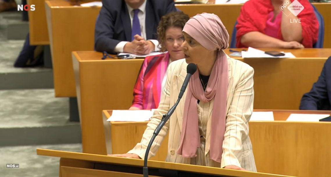 is heel trots op de moedige, krachtige en vurige wijze waarop fractiegenoot ⁦<a href="/a_lahlah/">Esmah Lahlah 🕊️</a>⁩ haar vrije keuze om een hoofddoek te dragen verwoorde. 

#regeringsverklaring