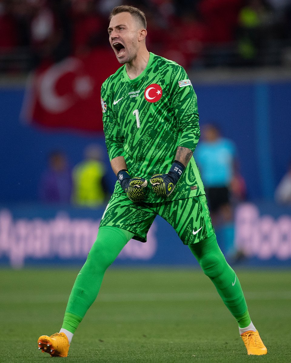 UEFAEURO's tweet photo. Mert Günok 👏

#EURO2024 https://t.co/NW08k802Cn