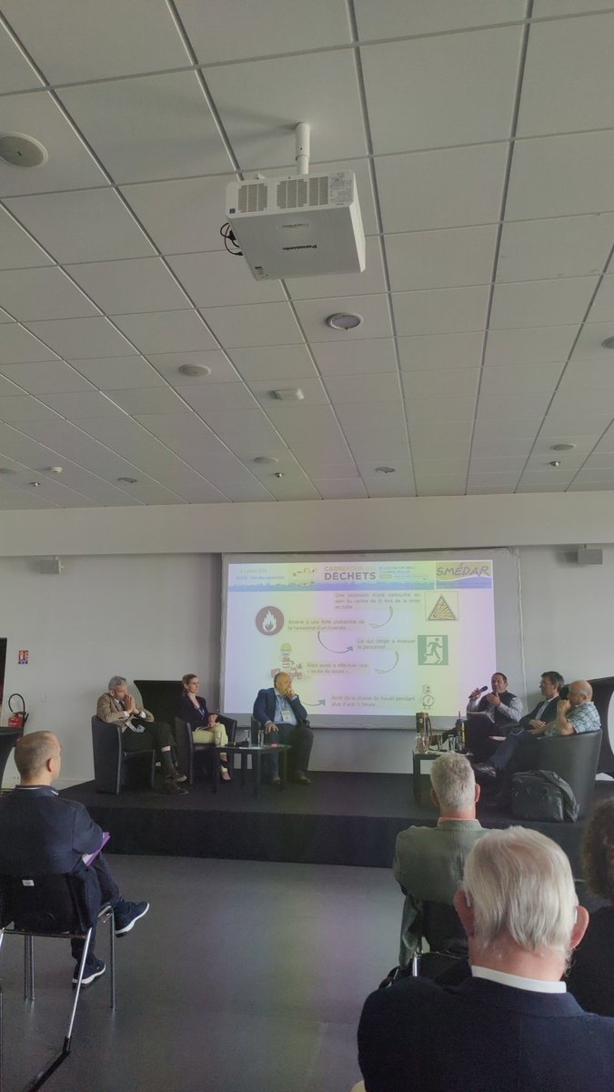 CNRecyclage's tweet image. Le @CNRecyclage sur l atelier protoxyde d azote au carrefour des dechets @IDEAL_Co au SMEDAR