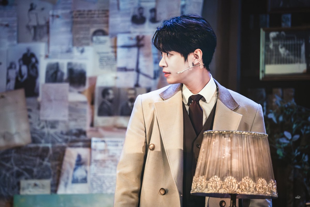 _aube00's tweet photo. 240630 밤
뮤지컬 #에밀 스페셜 커튼콜
M11. 그의 죄

클로드 | #정지우 배우님

그래서, 지금 당신한테 남은 건 뭐죠? https://t.co/iWnyjAw1jO