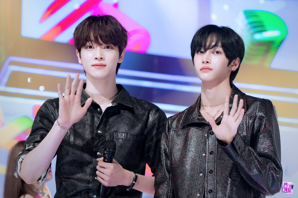 จากประชากรชานเบบเลือดบริสุทธิ์จำนวน 29 คนถ้วนทั่วโลก ยังมีคนนึงอุตส่าห์ไปทำหน้าที่ตากล้องอินกิ ผมเหลือจะเชื่อ 🙏🏻