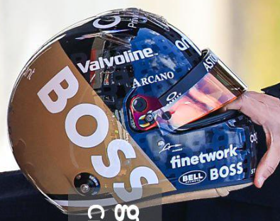 F1HLM's tweet photo. Special Hugo Boss helmet design of Fernando Alonso for the #BritishGP
🎨 MDM Designs / Bell Racing HQ
📸 Getty Images
#fa14 #alonso #hugoboss #astonmartin #astonmartinf1 #amrf1 #helmet #f1 #formula1 #motorsport https://t.co/6Oz7y9t3Az