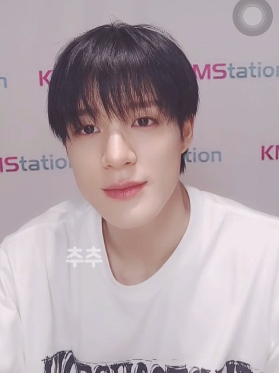 zlzhhh2's tweet image. 240704 KMS 영통팬싸 #제노 #jeno 

얘들아 흑발제노 미모 미쳤다🥺