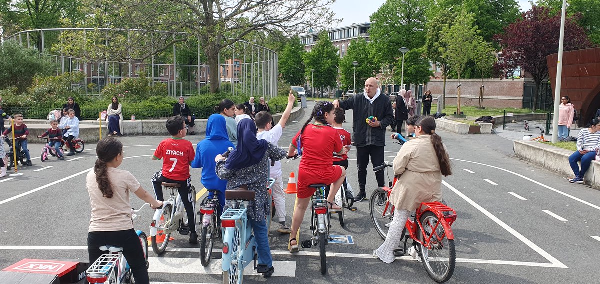 Yes, deze zomer zijn er nóg meer activiteiten voor fietsplezier bij de TeamNL Sport Experience met o.a. Wheelie Weken! Dit sportspektakel is onderdeel van de Tour de France Femmes fietszone. Iedereen, jong en oud kan hier gratis naartoe. 🚴‍♂️ 🚴‍♀️ ✨
#denhaagfietst #fietsactiviteiten