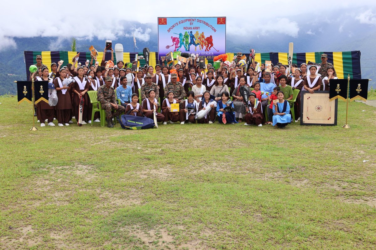 GajrajCorps_IA's tweet photo. #PromotingSports to build a stronger future @GajrajCorps_IA equipped the young minds with the tools for physical fitness by distributing sports equipment at Kasturba Gandhi Balika Vidyalaya, at #BamengSubdivision, #EastKamengDistrict, #ArunachalPradesh lighting up the young faces with joy & excitement. Together, we foster a spirit of unity, resilience, & excellence.
#KitUpForFuture
@adgpi
@easterncomd