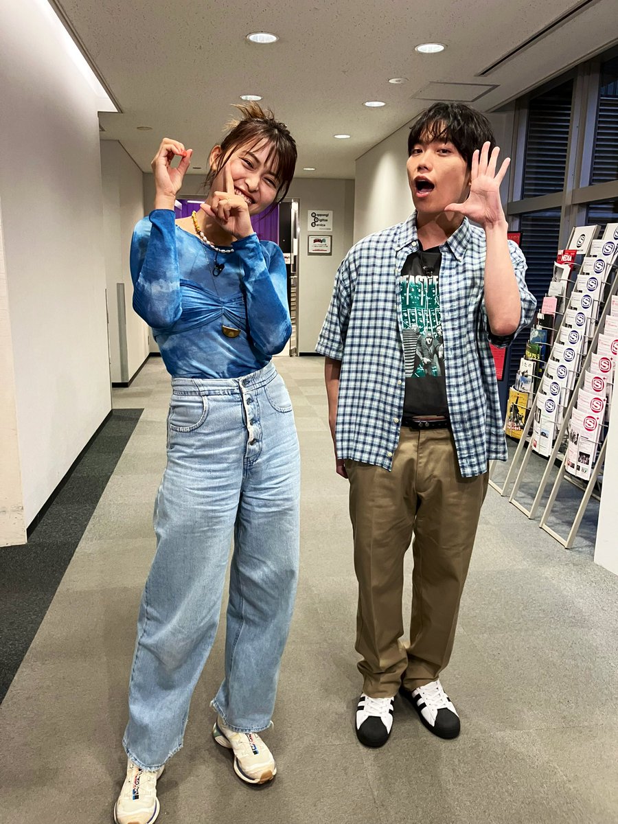 ／
ヨルジュウ生放送スタート！
＼

VJはGEN (04 Limited Sazabys)&amp;三原勇希！

Xでは皆さんからのポストも大募集中！
テーマ「#ラブシャ で楽しみにしてるアーティスト」

 #スペシャのヨルジュウ をつけてドシドシお願いします📮

番組を一部生配信中▼
youtube.com/live/FLKTrtmYM…