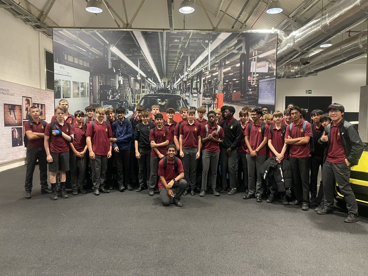 RWBA_DT's tweet photo. Successful @miniplantoxford tours this morning with our Y10 Engineering students! Engineers of the future! 

Soon we’re off to McDonald’s &amp; aiming to be back in school for 2pm! 🚗🏁🍔🍟 https://t.co/IpqkZ3hldO