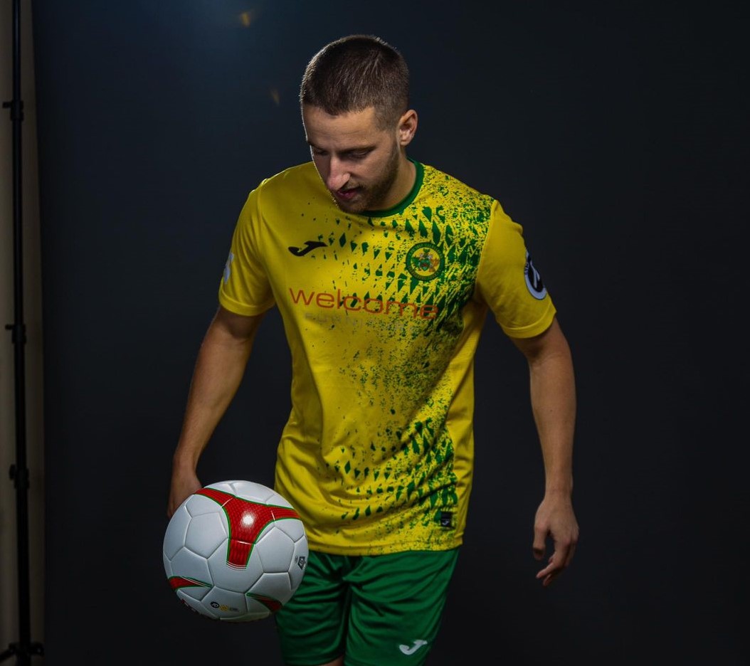 Front Page Football (@frontpgfootball) on Twitter photo Another Aussie to feature early in @europacnfleague qualifying 👀
All the best to Australian midfielder Joe Faux who will look to feature for his <a href="/CaernarfonTown/">CPD Tref Caernarfon Town FC</a> side in the UEFA Europa Conference League first round qualifying stage! 🇦🇺🏴
The Welsh side take on Northern Irish Another Aussie to feature early in @europacnfleague qualifying 👀
All the best to Australian midfielder Joe Faux who will look to feature for his <a href="/CaernarfonTown/">CPD Tref Caernarfon Town FC</a> side in the UEFA Europa Conference League first round qualifying stage! 🇦🇺🏴
The Welsh side take on Northern Irish