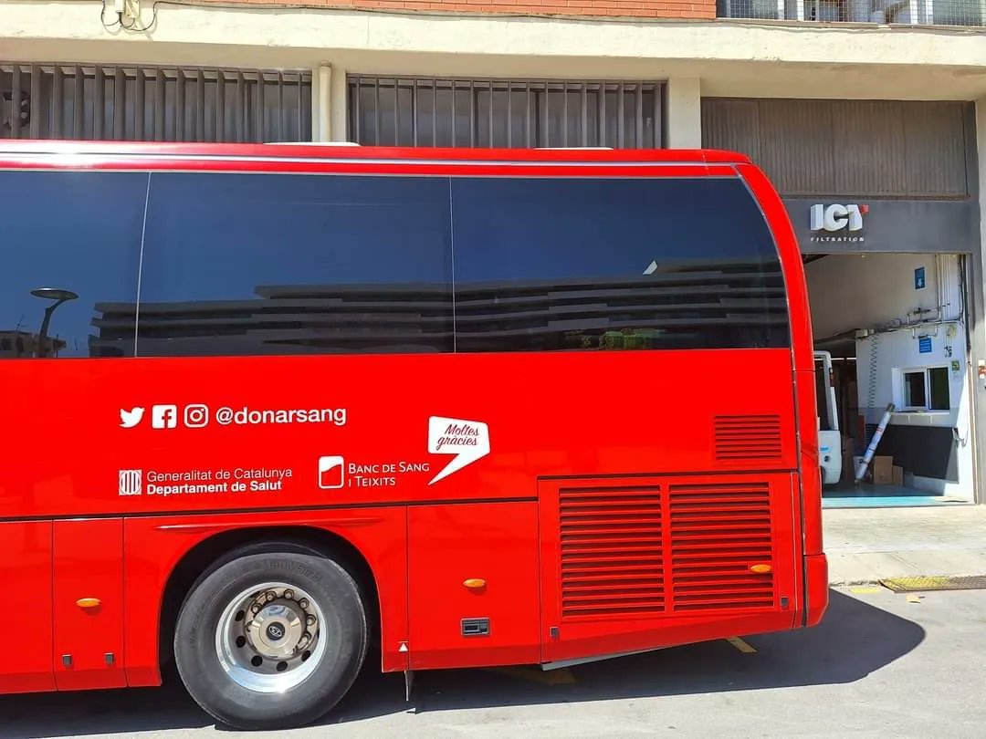 Quinta campaña de donación de sangre organizada en nuestras instalaciones de Montgat (Barcelona).
La Unidad Móvil se ubica frente a nuestras instalaciones. 
¡Orgullosos de nuestro equipo y de su generosidad!
#solidaridad #rsc #donación #bancdesangiteixits <a href="/donarsang/">Banc de Sang</a>