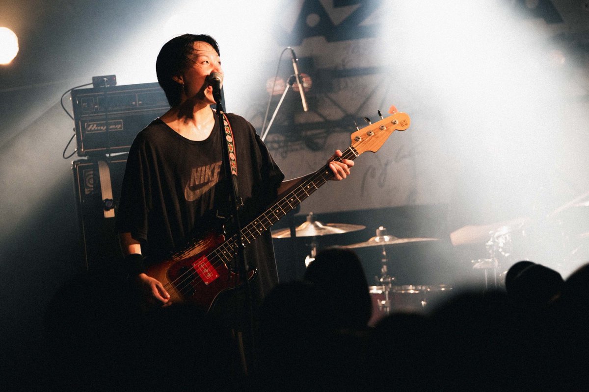InemuriDaruma_W's tweet photo. 【LIVE PHOTO ②】

7/3 LIVE SQUARE 2nd LINE

『イネだるのワンマン。』

-set list-

-面白SE②-
OA(お友達アクトターン)

優しい唄/とくらたくろう(犬人間ニョンズ)
今出川より徒歩一分/あかり(Chimothy→)
中嶋になっちまえ/ふたりーるる(Aily LULU)
ラブソング/しゅうご(日日是好日)

続く→ https://t.co/YVqabHnbhL