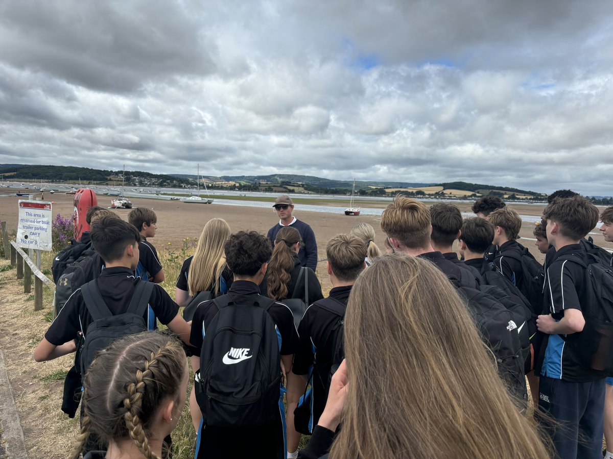 WES_OutdoorEd's tweet photo. A massive thank you to Exmouth Watersports, who have supported our #SportStudies sudents recently. Students have participated & been assessed in #kayaking as part of the unit they’re studying 🚣 #BestExe #WestExeProud #OutdoorActivities @WestExeSchool @TedWraggTrust https://t.co/dYdzaXrl9p
