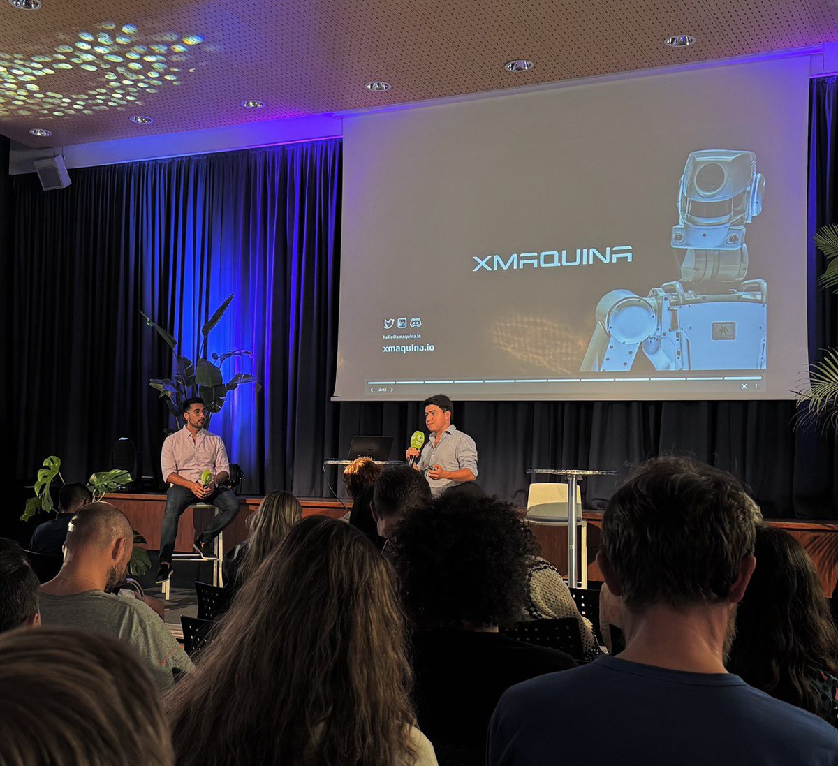 MaxThake's tweet photo. Lisbon is the #DePIN Hub 🇵🇹

Great event by @hotspotty 👏