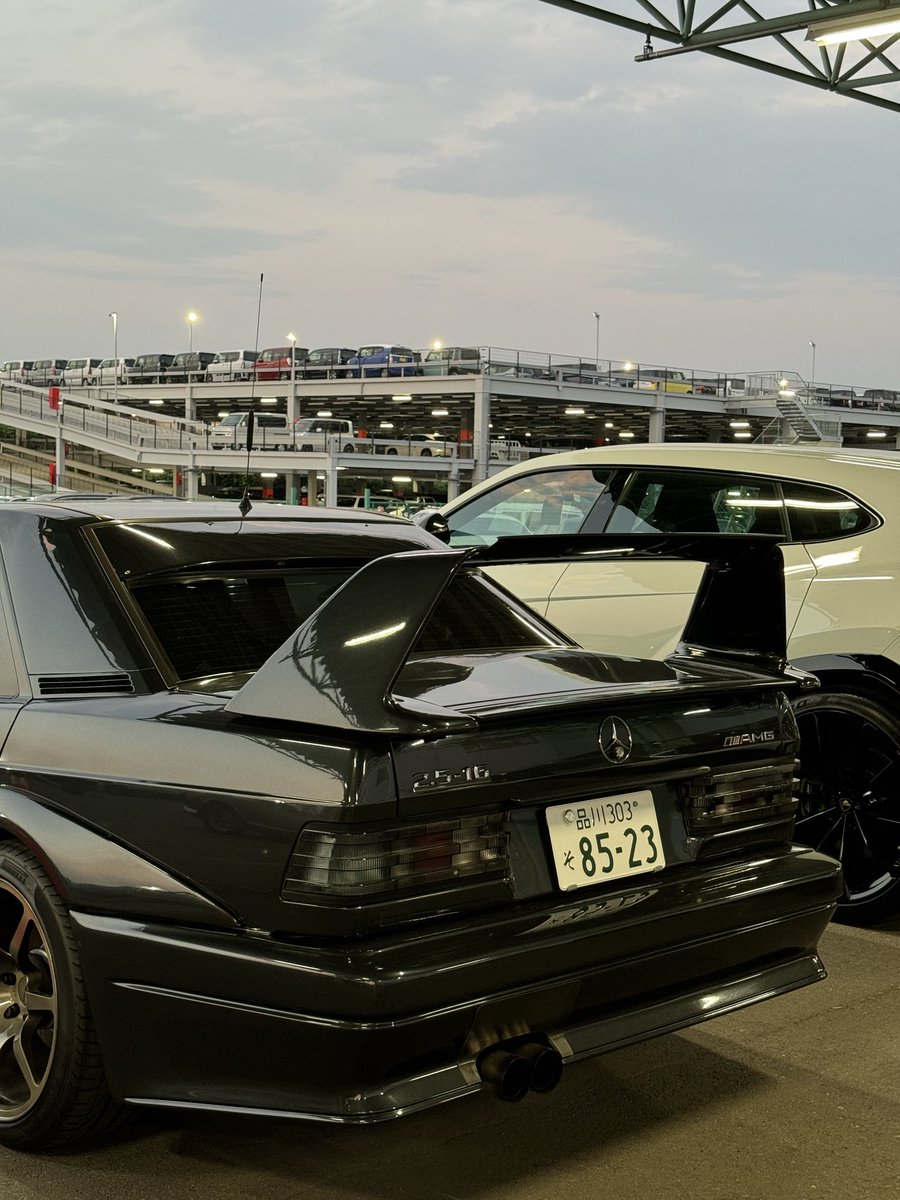 Ria8220T's tweet photo. Benz Evolution https://t.co/WoEtxwH6vF