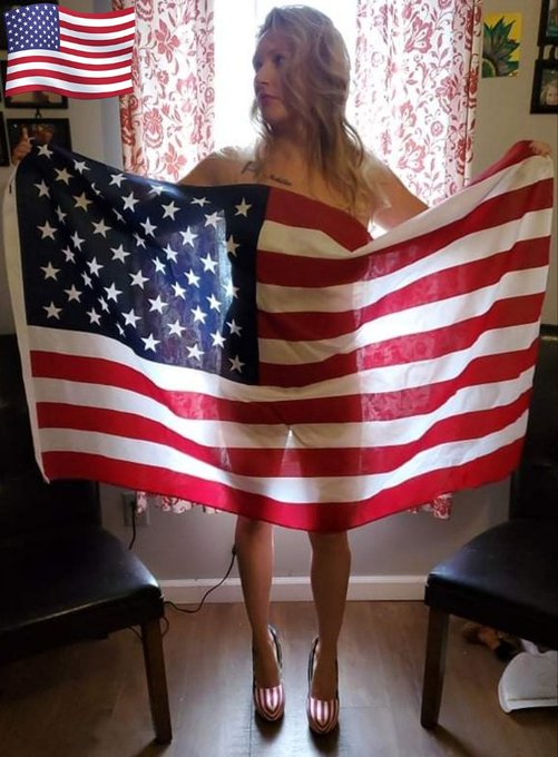 Happy 4th! https://t.co/4M25JxLBj1<a href="/tag/happyhumpday"class="tags"><span>#happyhumpday</span></a>