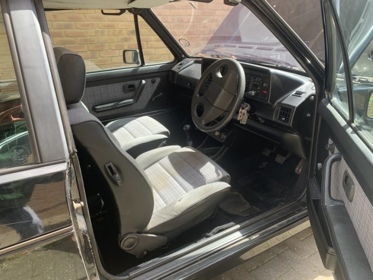 mk1GolfForSale's tweet photo. Black MK1 Golf Clipper https://t.co/iLUcAHZHon https://t.co/qa8zdnFraj