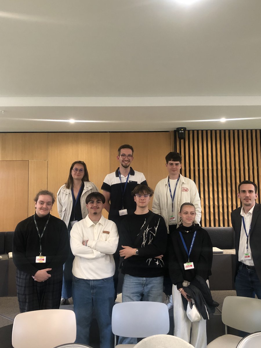 / Cocktail

En mai dernier, nous recevions les étudiants de l’École Studio M pour un challenge vidéo. 🎬

Hier, tous se sont réunis lors d’un Cocktail avec l'annonce d'un grand gagnant qui remporte une alternance chez nous !

---

#Additi #cocktail #alternance #Rennes #StudioM