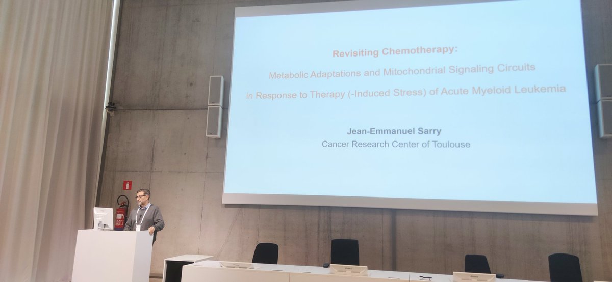 ISCaM_Society's tweet image. Wrapping up invited speakers talks for today at #ISCaM2024, Jean-Emmanuel Sarry on metabolism and mitochondria in AML