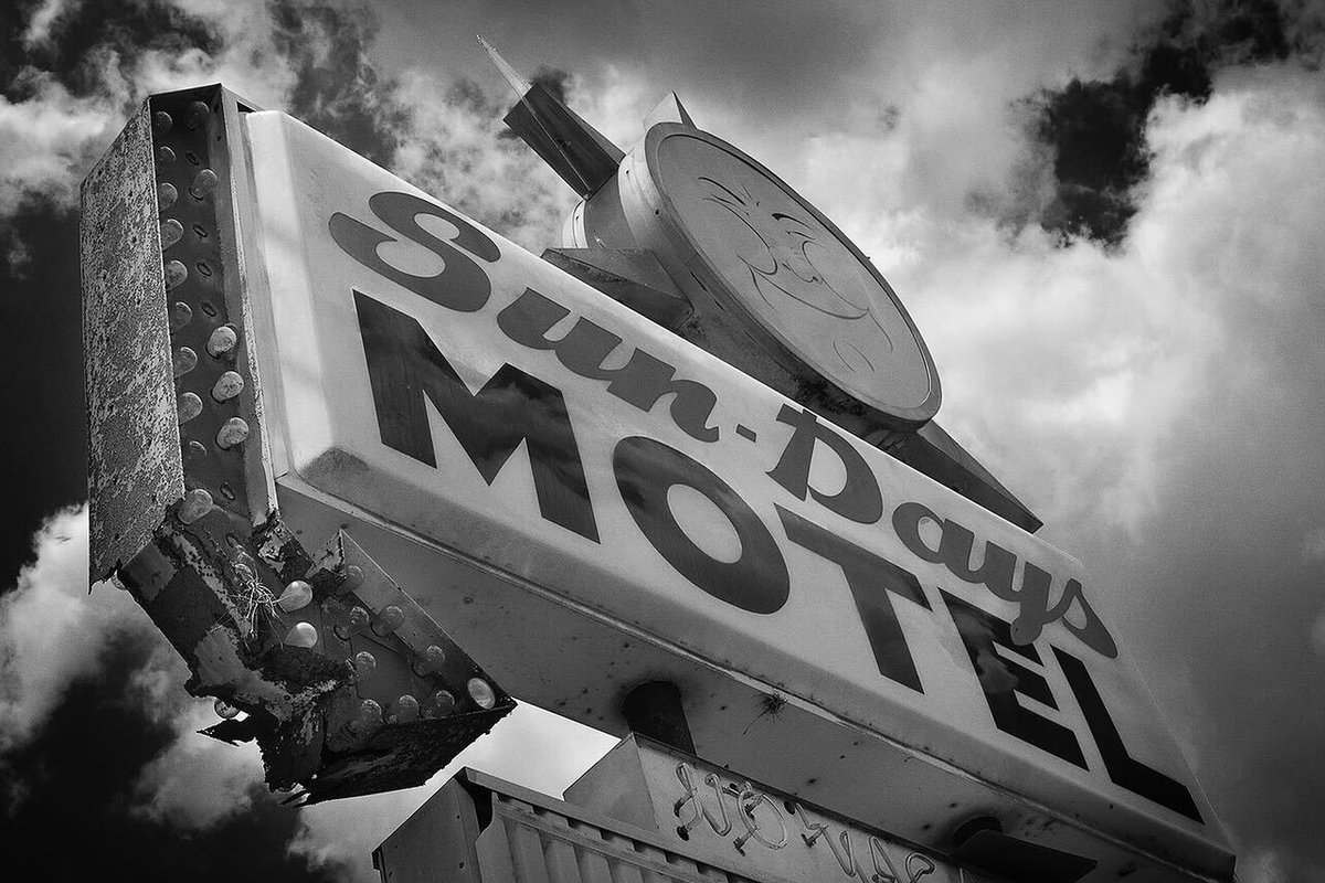 danielphotoart's tweet photo. Sunshine State… #artphotography #art #photography #photooftheday #artphoto #photo #artwork #photographer #artist #streetphotography #fineartphotography #blackandwhite #naturephotography #artistsoninstagram #contemporaryart #photoart #artoftheday #blacka… https://t.co/zPOjkAFu5K https://t.co/ZRCq6X0qny