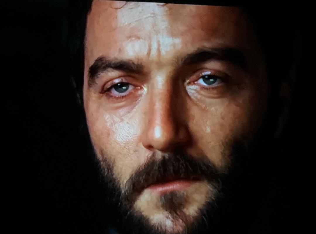 jajacobbi's tweet image. Denis MINOCHET, acteur français contemporain, fait le poids ds les deux sens du mot. Force, concentration intense, regard clair qui se voile d'une ombre de tristesse. Brefs (Inglorious basterds) ou longs (As bestas, jusu'à la garde, grâce à Dieu), il marque ses rôles de son sceau