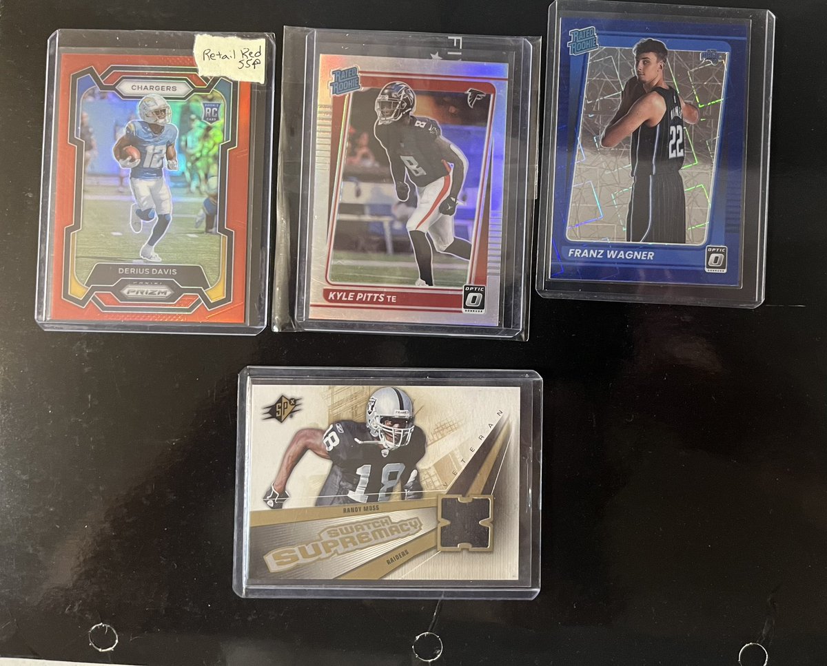 LegionofBolt's tweet photo. @NoHustleSports @DanSpeed10 @sports_district Lower end ft for Justin Herbert and other Chargers. Nico Select is /99, Worthy is /100, and Moss is actual game used. https://t.co/xHoBMFwdJJ