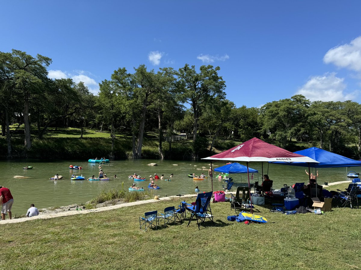 GigsandSwigs's tweet photo. I bought a water trampoline. For Freedom. #BlancoRiver #TexasWaters https://t.co/vQ9K8Dkdat