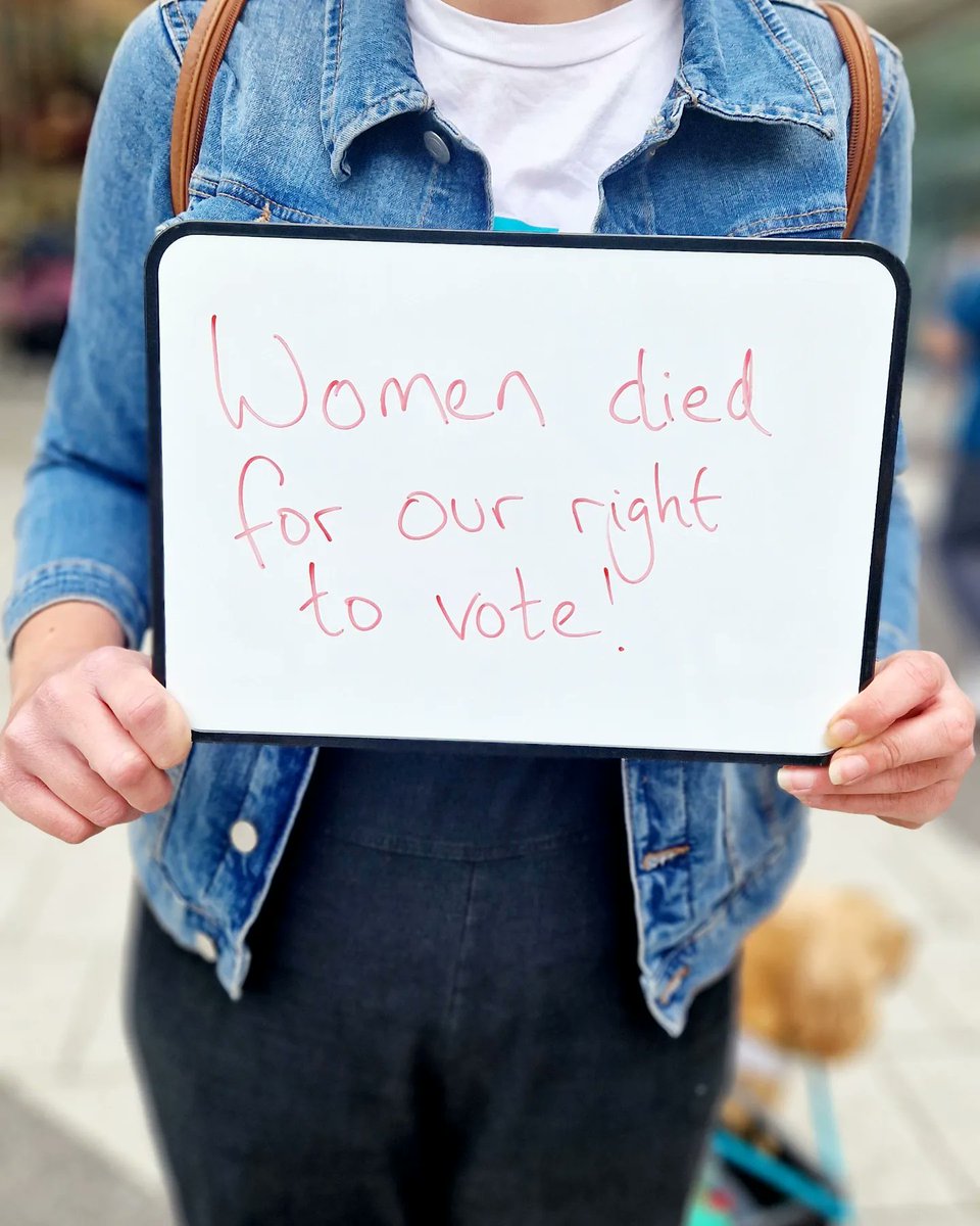 NUSWales's tweet photo. We've all got our reasons for turning up to vote.

Here are some from the people we've spoken to today 🗳

Mae gennym ni i gyd ein rhesymau dros droi i fyny i bleidleisio.

Dyma rai gan y bobl rydyn ni wedi siarad â nhw heddiw 🗳

#Vote #GeneralElection2024 #GE24 https://t.co/jsXFKeOGRx