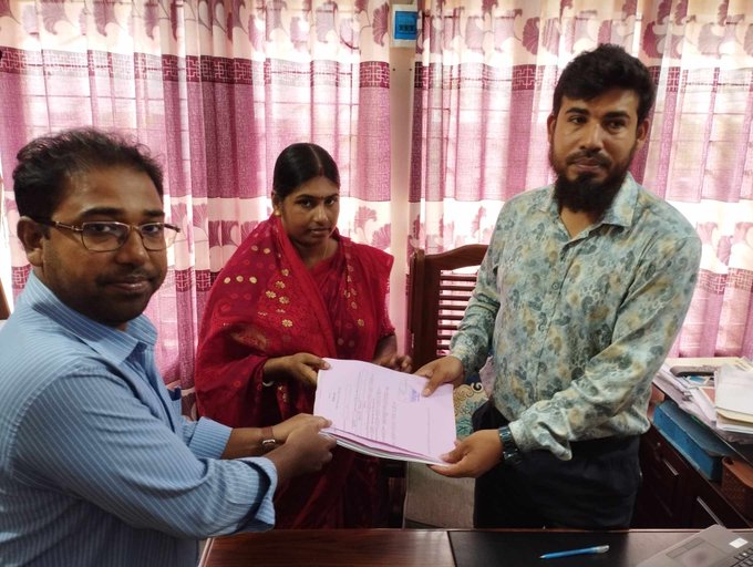 নড়াইলের চন্ডিবরপুর ও কলাবাড়িয়া ইউপিতে চেয়ারম্যান পদে উপ-নির্বাচনে ১২জন প্রার্থীর মনোনয়নপত্র জমা